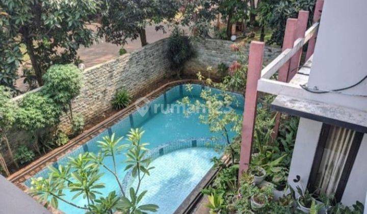 Dijual Rumah Di Daerah Bsd, Tangerang, Ada Kolam Renang  1