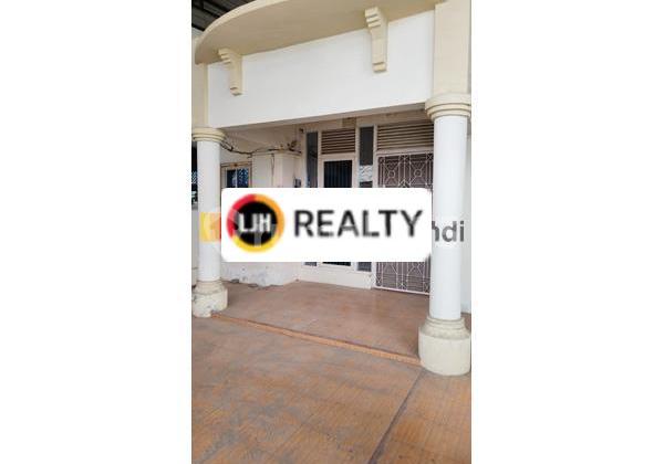 Rumah di Semarang Indah