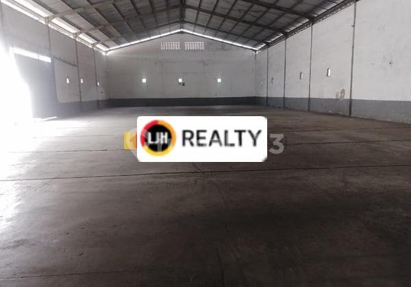 Gudang di Kawasan Industri Gatot Subroto Semarang 1