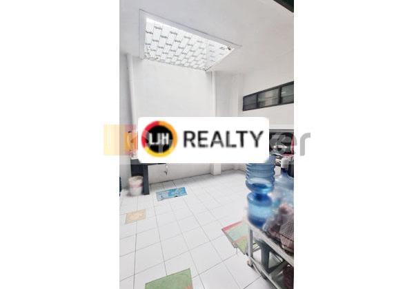 House in Cakrawala Barat Semarang 2