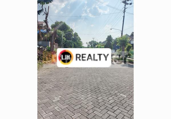 House in Majapahit Garden, Central Semarang 2