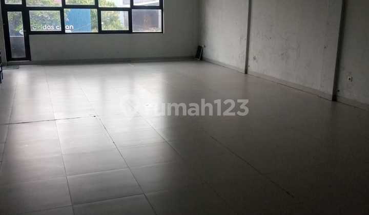 Jual Ruko Daerah Antapani Traffic Sangat Ramai, Banyak Bisnis Kuliner