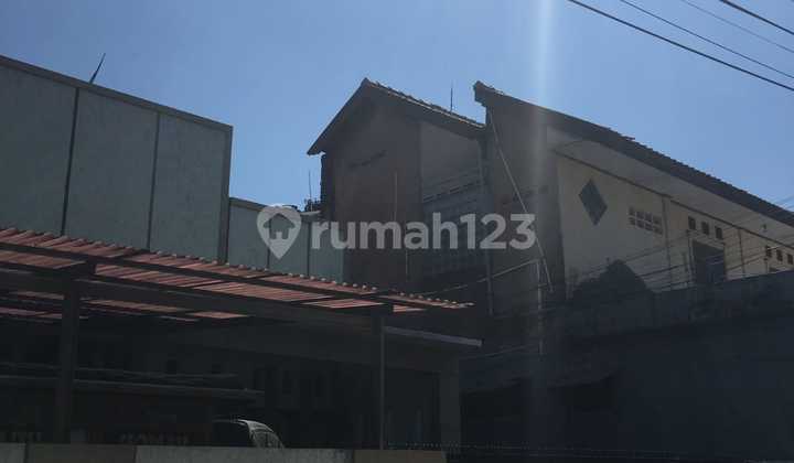 Dijual Rumah Keluarga Daerah Regol Bandung 2