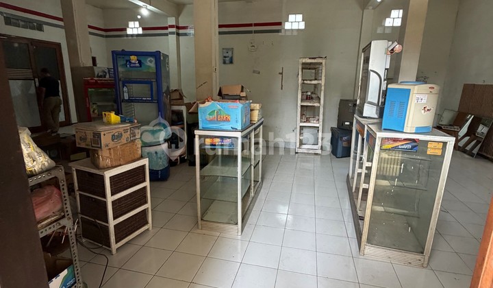 Shop House for Rent in Cisaranten Kulon 2