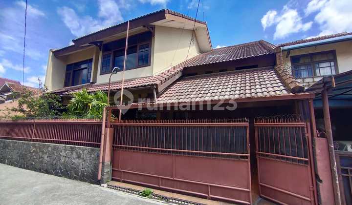 Dijual Rumah 2 Lantai di Daerah Turangga 2