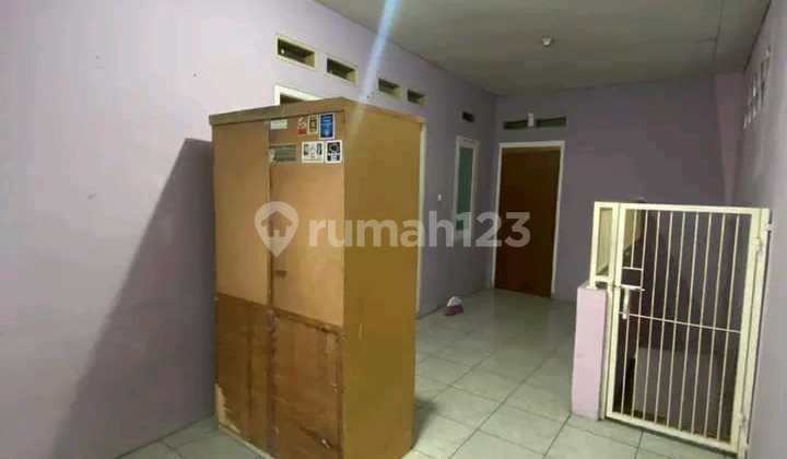 Dikontrakan Pertahun Rumah 2 Lantai di Tengah Kota Komplek Arcamanik 2