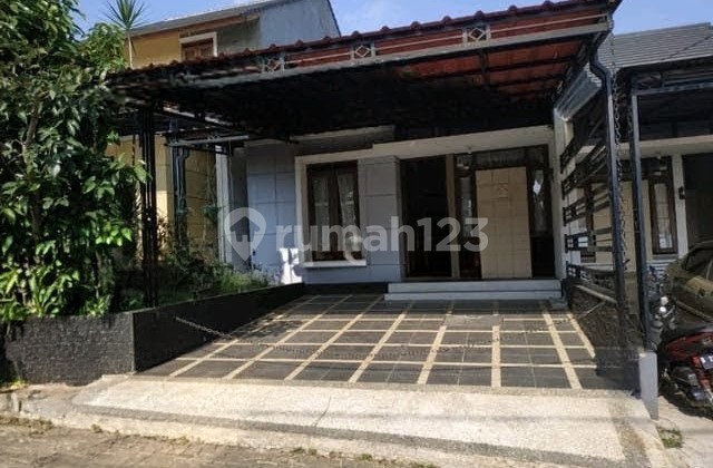 Disewakan Rumah Jalan Kolonel Masturi Cimahi Utara Disewakan Rumah Jalan Kolonel Masturi Cimahi Utara