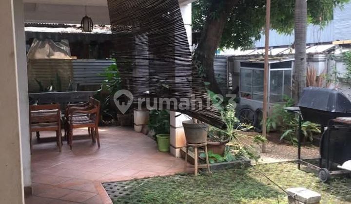 Kemang Center. Commercial Area. Suitable for Business.