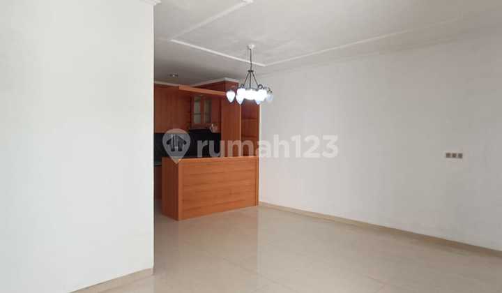 Rumah Minimalis 6X14. Bangunan 2 Lantai. Hadap Selatan. Rumah Minimalis 6X14. Bangunan 2 Lantai. Hadap Selatan.