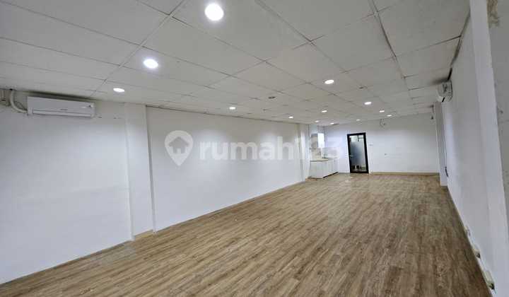 For Sale/Rent: Kebon Jeruk Business Park Shop House. 4 Floors Ready to Use.