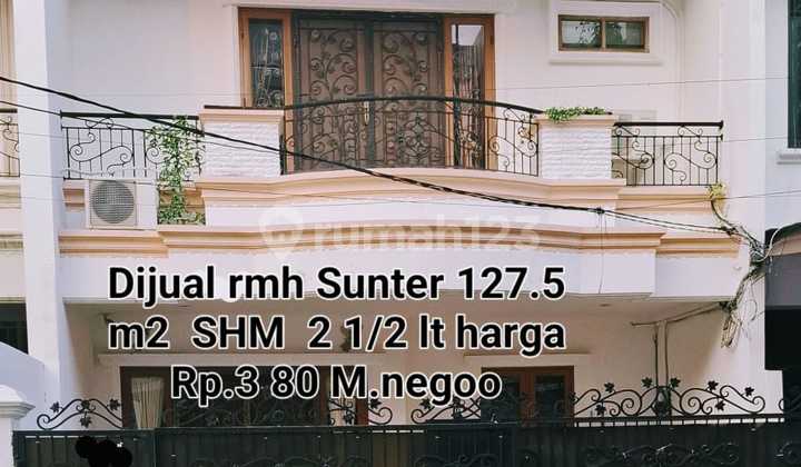 Ready-to-Occupy 2½ Story Building House. One Gate System Complex