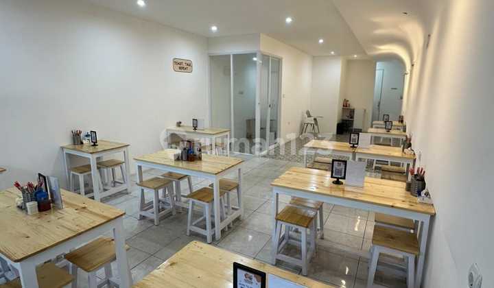 2-Storey Shop House. Busy Culinary Area.