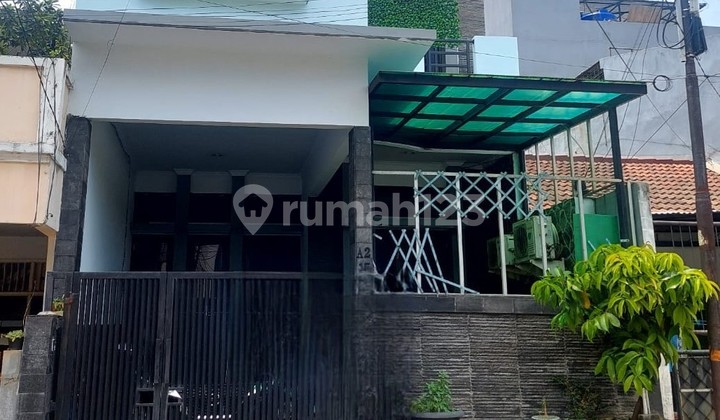 Danau Indah. Rumah 2 Lantai. Hadap Utara. Bagus Siap Huni.  1