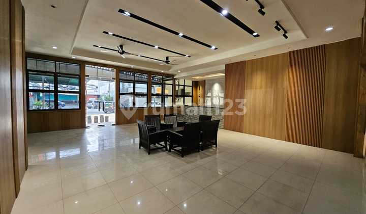 For Sale Former Hotel. Land Area 1279m². 144 Rooms. For Sale Former Hotel. Land Area 1279m². 144 Rooms.