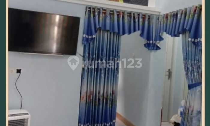 Standard House. 2 Floors. Hook 2