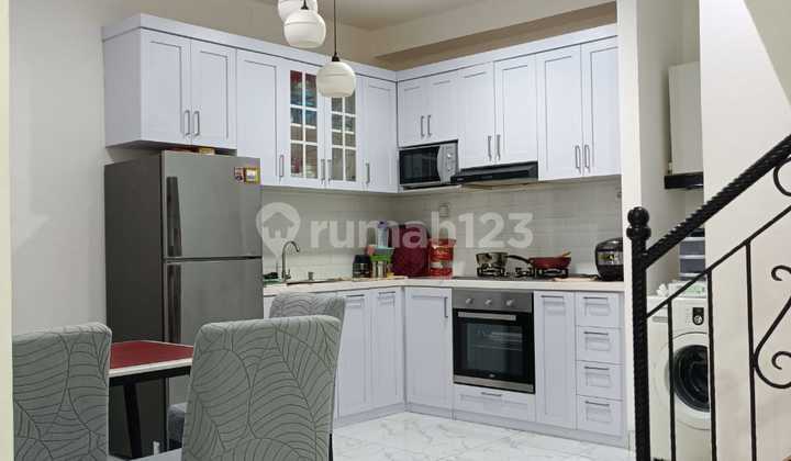 Rumah Modern Minimalis. Bagus Siap Huni. Furnish. Rumah Modern Minimalis. Bagus Siap Huni. Furnish.