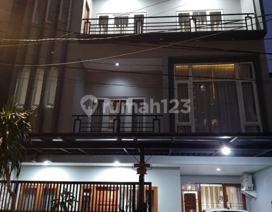 Sunter. Spacious and Comfortable House. Furnished.