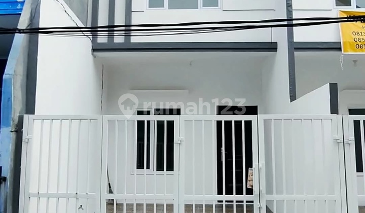 Brand New. Rumah 2 Lantai.