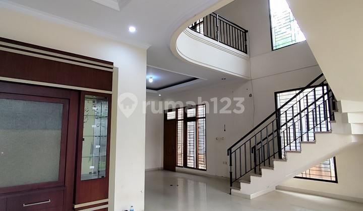 Sunter Graha Pratama. Spacious and Comfortable House. Ready to Occupy. 2