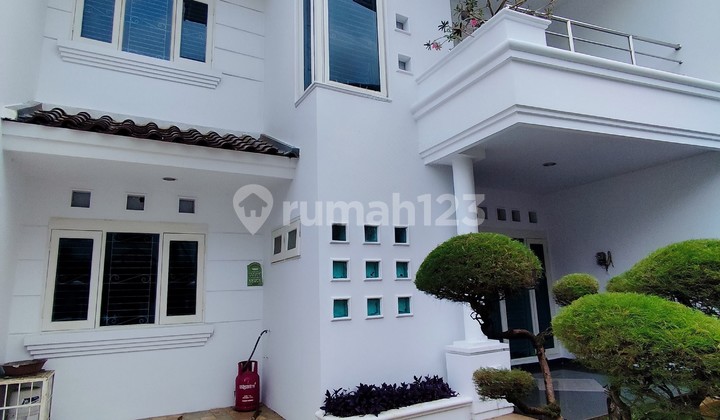 Rumah Sunter Siap Huni 2 Lantai. Uk 8X20.