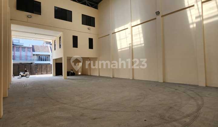 Koja. Warehouse and Office. Building Area 320M