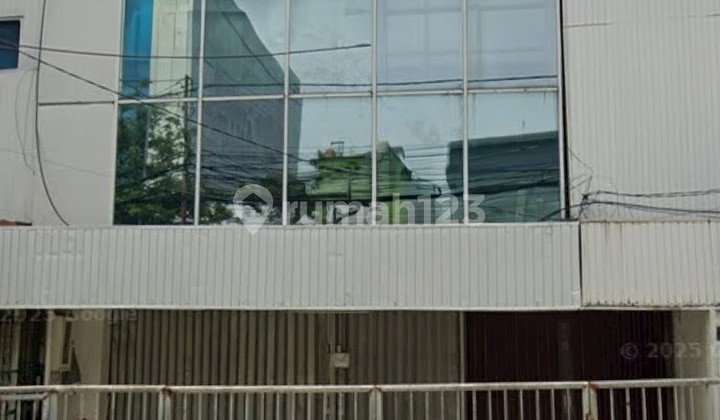 Ruko Gandeng 3 Lantai Area Komersil Jalan Raya