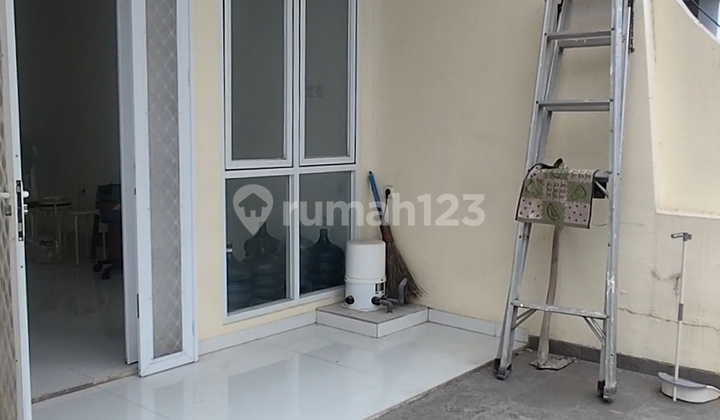 Sunter. Rumah Standard Minimalis. 2 + 1 Kamar Tidur.