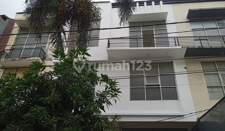 Jual/Sewa Ruko Petojo 5 Lantai. Ada Lift Barang.