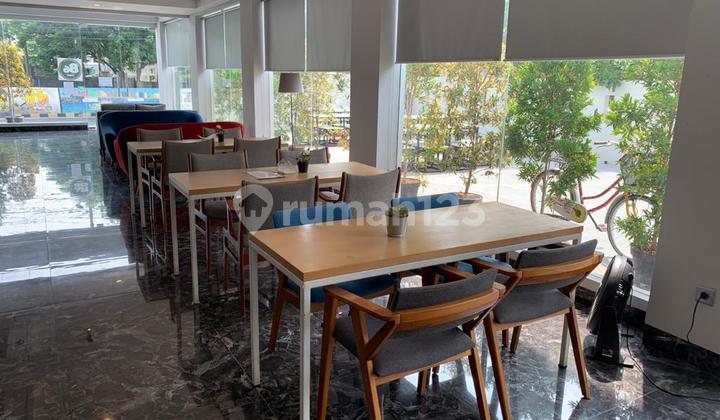 Pluit. Office Building. Cafe.