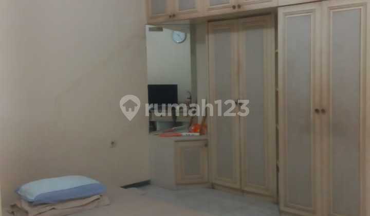 Disewakan Rumah Sunter 2 ½ Lantai. Siap Huni. 