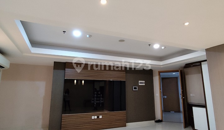 Apartment Mansion 2 Connected Units. 4 Bedrooms. Area 146m².