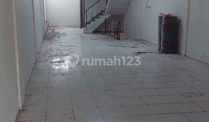 Turun Harga . Ruko 6 Lantai. Ada Lift. Hadap Selatan. 