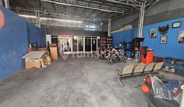 Cawang. 4 Adjacent Shophouses. Main Road. Can rent all or part. 2