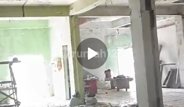 Rarely Available. Twin-Shophouse in Commercial Area. Suitable for Business. 2