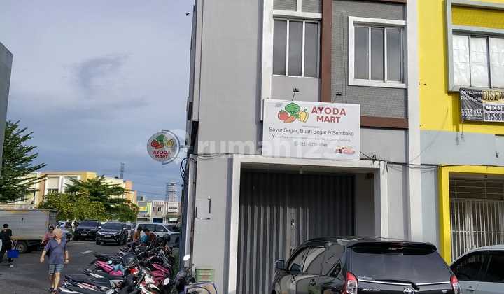 For Sale / Rent 2-Story Shop House in the Center of Activity in Gading Serpong