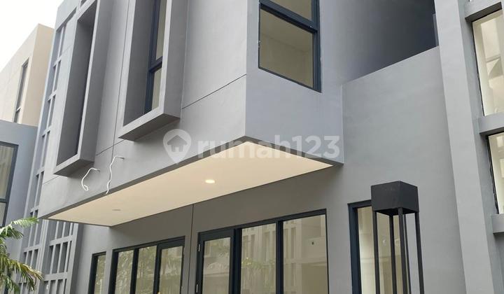 3-Story Shop House in BSD Ready to Occupy