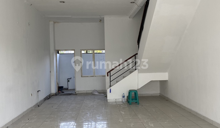 For Rent: 3-Story Linked Shop House in Gading Serpong