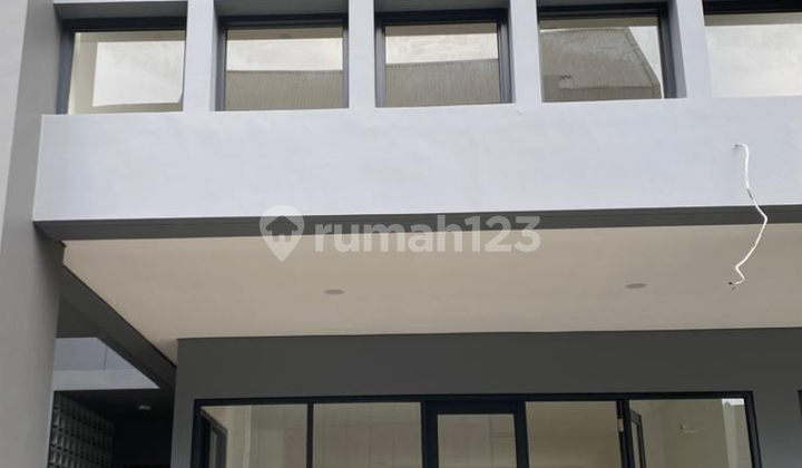 3-Story Shop House in BSD Ready to Occupy