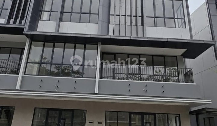 Ruko 3 Lt Greenwich Bsd Hadap Jl Raya di Kawasan Exclusive dan Pusat Bisnis Semi Furnished PPJB