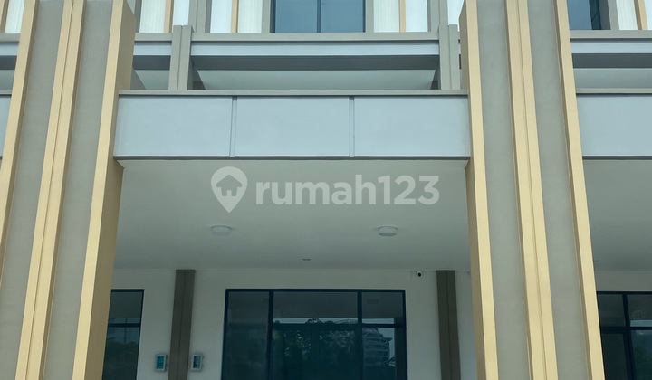 3-Story New Building Shophouse Facing Main Road in Gading Serpong 2