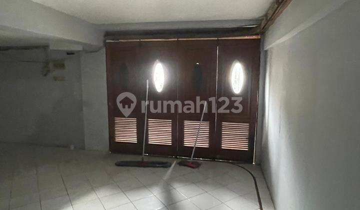 Cheapest Flood-Free, House, 3 Floors, Ready to Occupy Cheapest Flood-Free, House, 3 Floors, Ready to Occupy