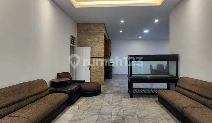 Termurah Baru Renovasi Full Furnished, Rumah, Siap Huni 1