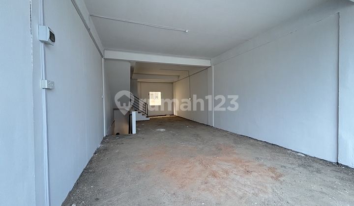 Golden Bci Batam Center Shop House Suitable for Business or Warehouse 2