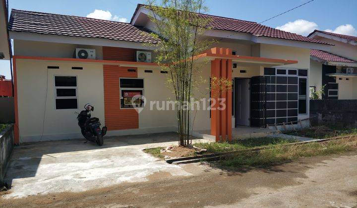 Rumah Sewa Fully Furnish 5 Kamar Dekat Bandara  1