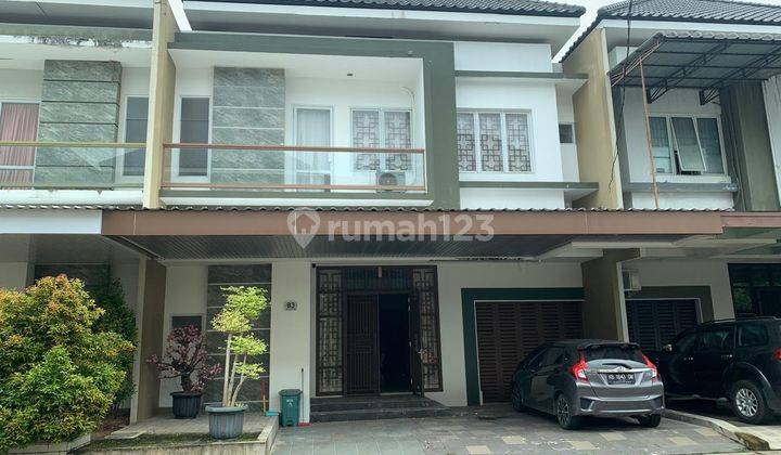 Rumah Mewah 2 Lantai Jalan Surya Pontianak Kota Dekat Ayani Megamall Dan Sekolahan 1