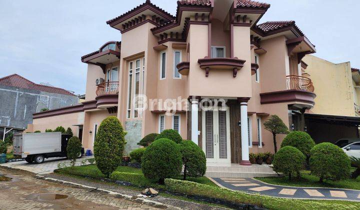 RUMAH MEWAH RAPI DAN SIAP HUNI DI KOMPLEK VILLA EVER GREEN 1