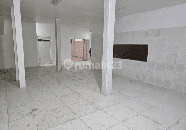 Rumah 2 Lantai Bagus Unfurnished di Metland Tambun, Bekasi 1