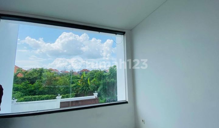 Rumah Jual Lokasi Renon 2