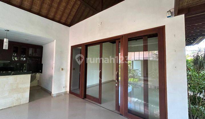 Villa Jual Lokasi Sanur 1