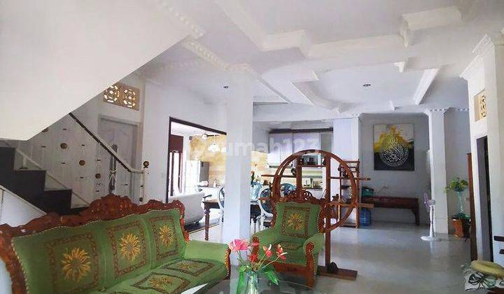 Villa Jual Lokasi Sanur 1